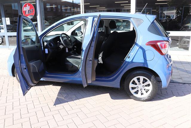 Hyundai I 10 1.0i Comfort. Navigatie, lage km stand!