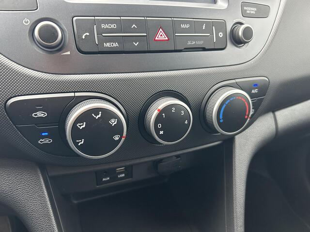 Hyundai I 10 1.0i Comfort / Navigatie / Cruise Control / Airco / Bluetooth / Parkeersensoren /