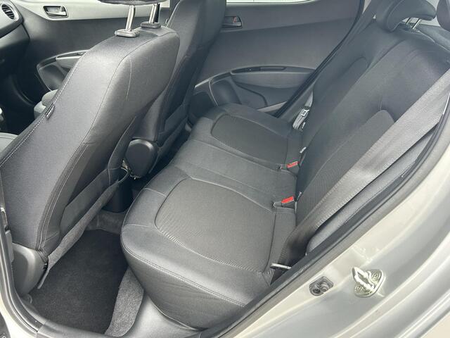 Hyundai I 10 1.0i Comfort / Navigatie / Cruise Control / Airco / Bluetooth / Parkeersensoren /