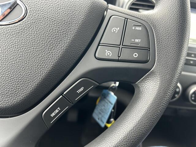 Hyundai I 10 1.0i Comfort / Navigatie / Cruise Control / Airco / Bluetooth / Parkeersensoren /