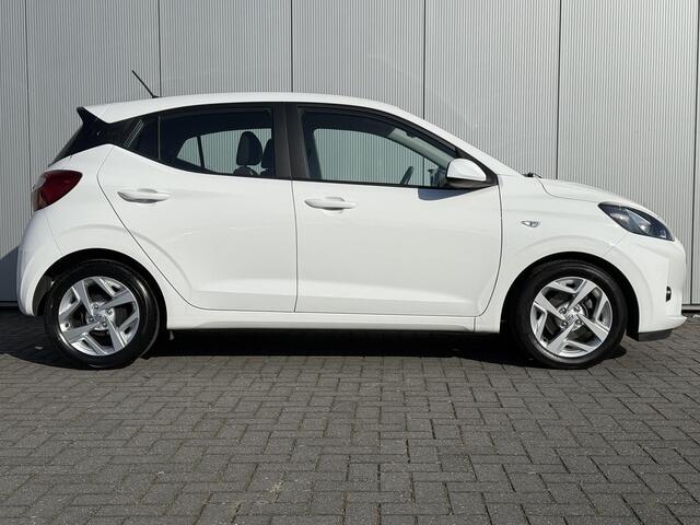 Hyundai I 10 1.0 Comfort 5-zits / Automaat / Navigatie middels Apple Carplay & Android Auto / Airco / Cruise Control / Parkeersensoren Achter /