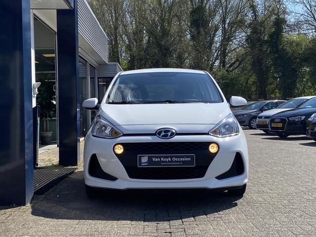 Hyundai I 10 1.0i Comfort / 5-Deurs / NL-Auto / 47.000 Km / 1e-Eigenaar / Apple-Carplay & Aindroid-Auto / DAB / Radio-Bluetooth / Navi / Airco / Cruise-Control / ELKTR-Pakket / ENZ.
