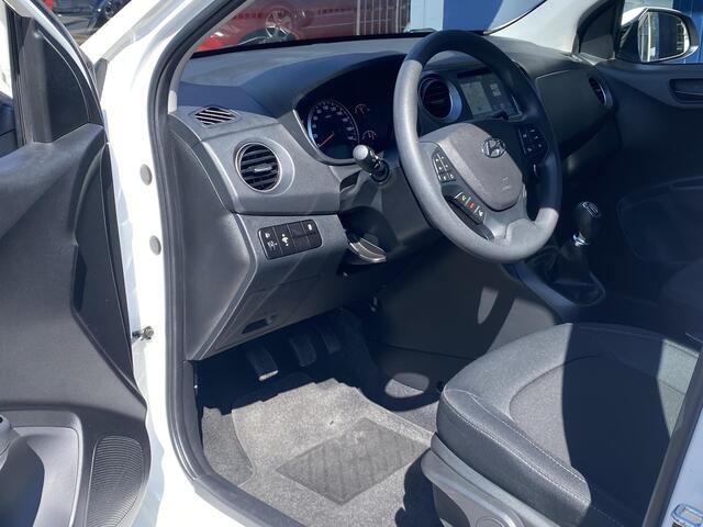 Hyundai I 10 1.0i Comfort / 5-Deurs / NL-Auto / 47.000 Km / 1e-Eigenaar / Apple-Carplay & Aindroid-Auto / DAB / Radio-Bluetooth / Navi / Airco / Cruise-Control / ELKTR-Pakket / ENZ.