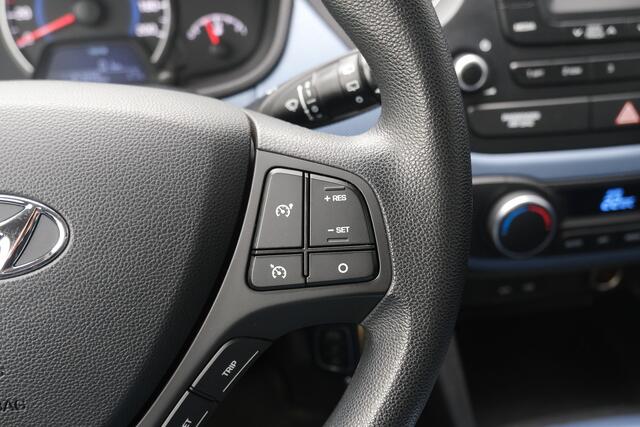 Hyundai I 10 BWJ 2017 | 1.0i 66PK i-Motion Comfort | NWE APK | | CLIMA | CRUISE | RADIO/CD | EL RAMEN | EL SPIEGELS |