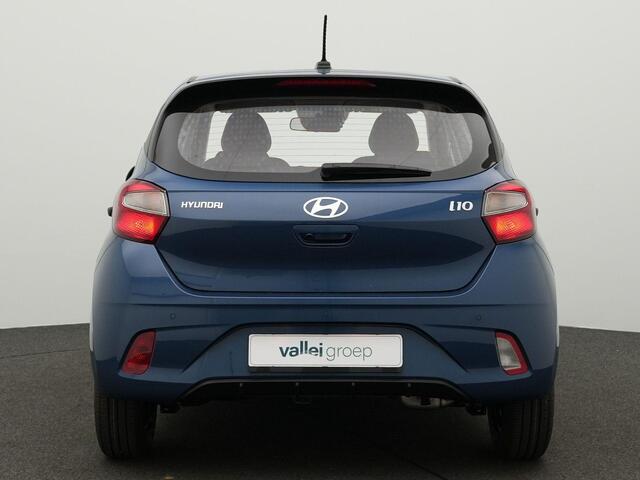 Hyundai I 10 1.0 62 pk Comfort | Achteruitrijcamera | Navigatie | Cruise Control | DAB radio | Airconditioning | Multifunctioneel stuurwiel