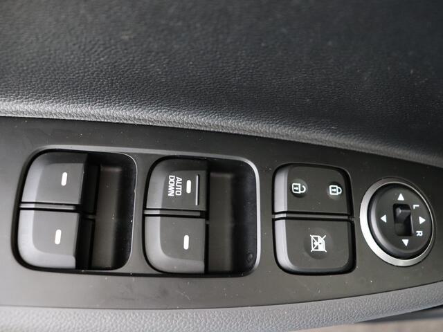 Hyundai I 10 1.0i Go! 2017 I Navigatie I Climate Control I Cruise Control I USB I 1e eigenaar