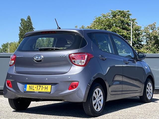 Hyundai I 10 5drs 1.0i i-Motion Comfort | Lage kmstand | Cruisecontrol | Bumpers in carrosseriekleur |