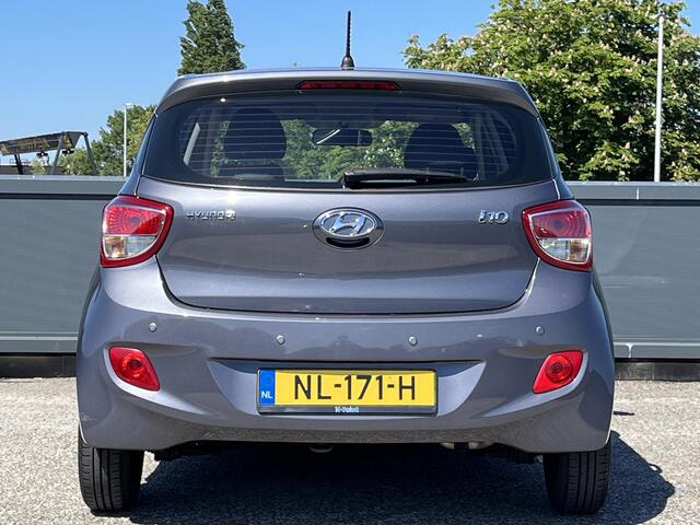 Hyundai I 10 5drs 1.0i i-Motion Comfort | Lage kmstand | Cruisecontrol | Bumpers in carrosseriekleur |