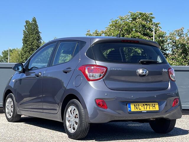 Hyundai I 10 5drs 1.0i i-Motion Comfort | Lage kmstand | Cruisecontrol | Bumpers in carrosseriekleur |