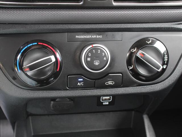 Hyundai I 10 1.0 Comfort Smart / Navigatie + Apple Carplay/Android Auto / Cruise Control / Airco / Bluetooth / Achteruitrijcamera /