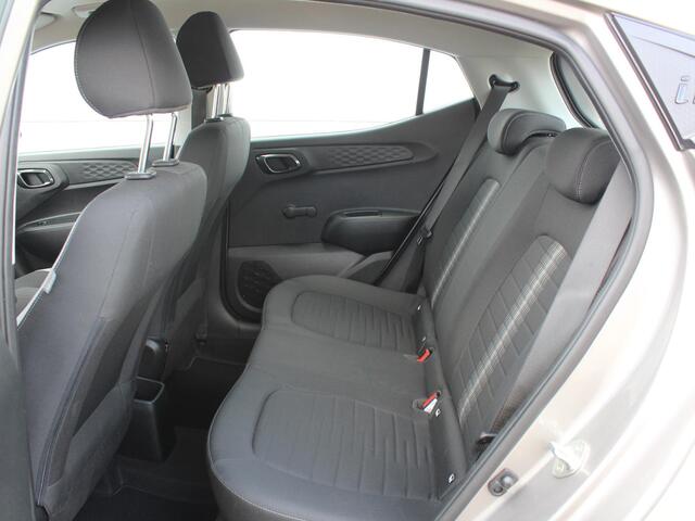 Hyundai I 10 1.0 Comfort Smart / Navigatie + Apple Carplay/Android Auto / Cruise Control / Airco / Bluetooth / Achteruitrijcamera /