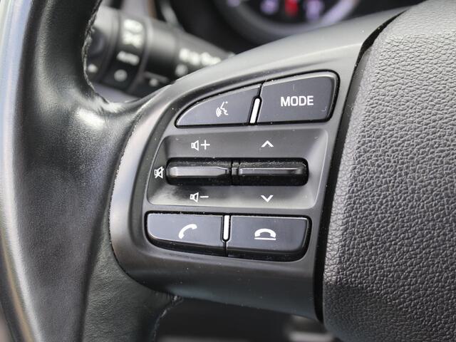 Hyundai I 10 1.0 Comfort Smart / Navigatie + Apple Carplay/Android Auto / Cruise Control / Airco / Bluetooth / Achteruitrijcamera /