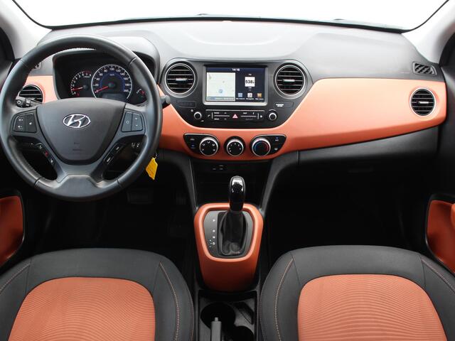 Hyundai I 10 1.0i Comfort 5p. AUTOMAAT / Navigatie + Apple Carplay/Android Auto / 14" Lichtmetalen Velgen / Airco / Bluetooth / Trekhaakbeugel voor Fietsendrager /