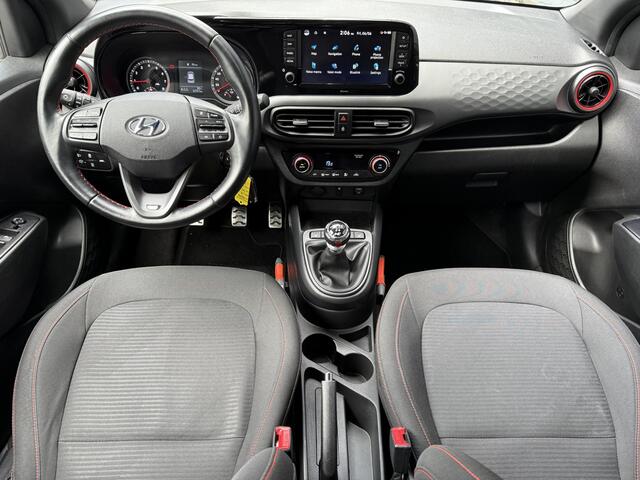 Hyundai I 10 1.0 T-GDI N Line 5-zits 100PK / Eerste Eigenaar / Dealer Onderhouden / Navigatie / Stuur+Stoel Verwarming / 16'LM Velgen / Achteruitrij Camera / Cruise / nederlandse auto