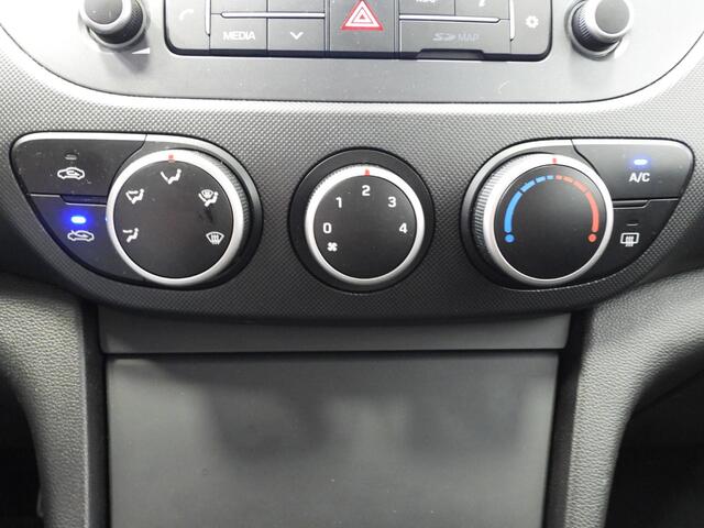 Hyundai I 10 1.0i Comfort NAVI/AIRCO/BLUETOOTH!