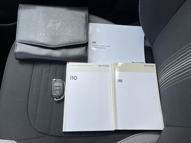 Hyundai I 10 1.0 Comfort / Navigatie via Apple Carplay & Android Auto / Cruise Control / Lane assist / DAB Radio / Airco /