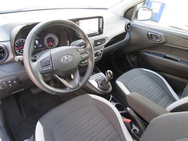Hyundai I 10 1.2 85 PK Automaat ! 2e eigen | dealer onderh | stoel+stuur verw | navi | camera