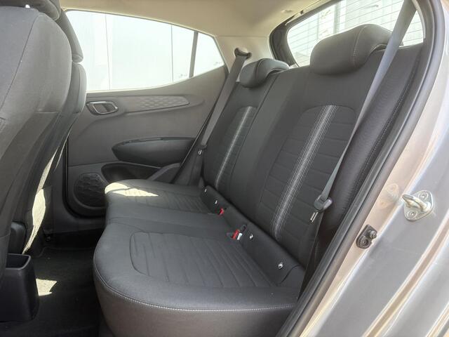 Hyundai I 10 1.0 Comfort / Airco / Apple Carplay/Android Auto / Parkeercensoren / Cruise control / Stoel, Stuur Verwarming /