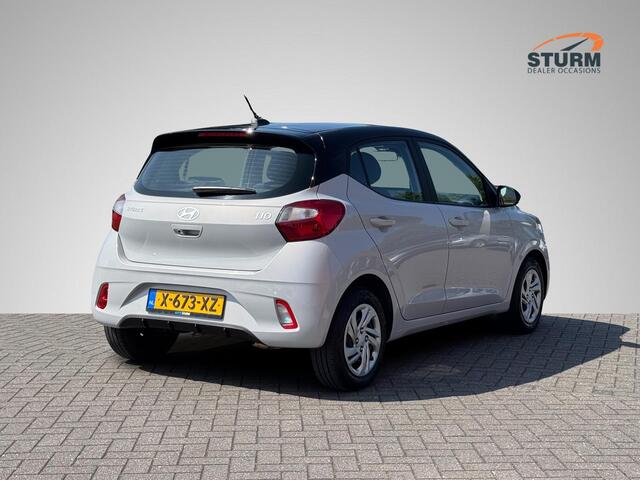Hyundai I 10 1.0 Comfort Smart Nieuw Model! | Two-Tone Lakkleur | Navigatie | Camera | Apple Carplay/Android Auto | Cruise Control | Airco | Rijklaarprijs!