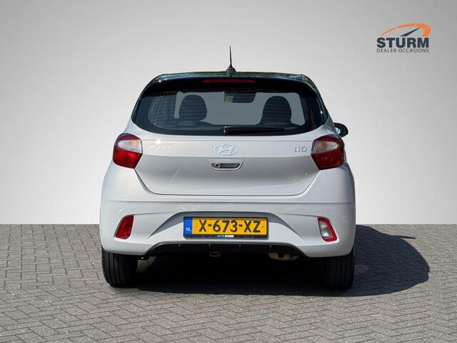Hyundai I 10 1.0 Comfort Smart Nieuw Model! | Two-Tone Lakkleur | Navigatie | Camera | Apple Carplay/Android Auto | Cruise Control | Airco | Rijklaarprijs!