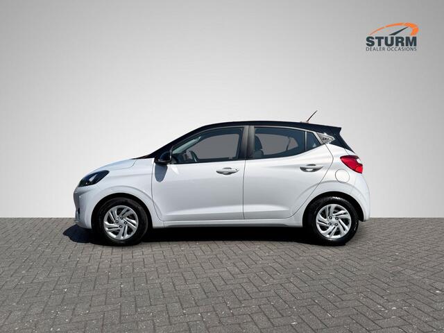 Hyundai I 10 1.0 Comfort Smart Nieuw Model! | Two-Tone Lakkleur | Navigatie | Camera | Apple Carplay/Android Auto | Cruise Control | Airco | Rijklaarprijs!