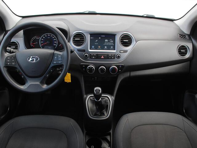 Hyundai I 10 1.0i Comfort / Navigatie d.m.v. Apple Carplay/Android Auto / Cruise Control / Bluetooth / Airco / USB /