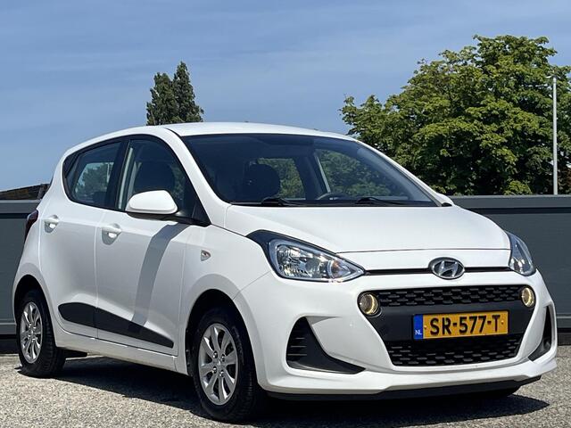 Hyundai I 10 5drs 1.0i 67PK Comfort | Geïntegreerde navigatiesysteem | Apple & Android Multimediasysteem | Cruisecontrol |