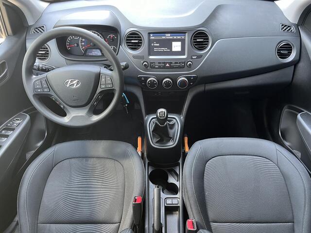 Hyundai I 10 5drs 1.0i 67PK Comfort | Geïntegreerde navigatiesysteem | Apple & Android Multimediasysteem | Cruisecontrol |