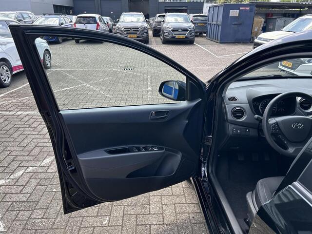Hyundai I 10 1.0i Go! 2017 |Navigatiesysteem| Cruise control| Airconditioning| Carkit|