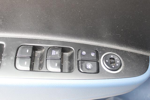 Hyundai I 10 1.0i i-Motion Comfort all weather banden l cruise controle l Airco I Elek ramen