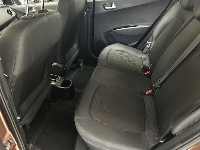 Hyundai I 10 1.0 [ STUURVERWARMING I PAKEERSENSOR I AIRCO ]