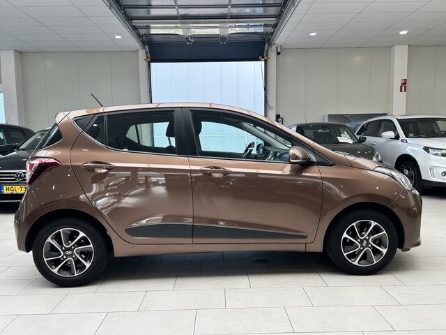 Hyundai I 10 1.0 [ STUURVERWARMING I PAKEERSENSOR I AIRCO ]