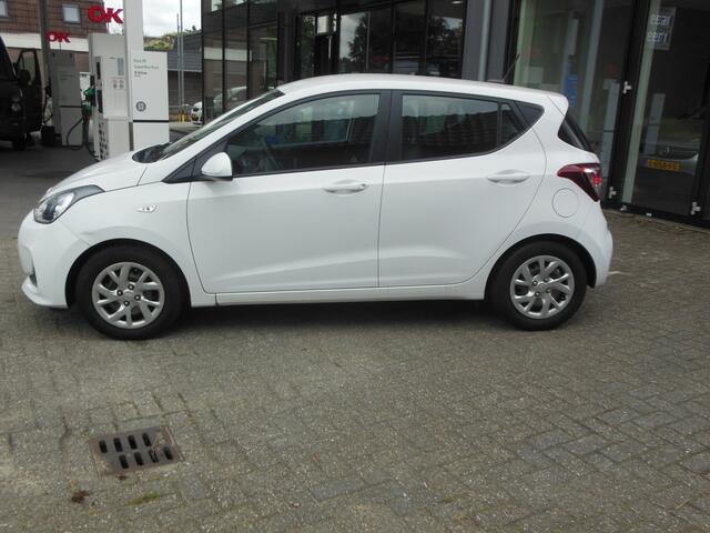 Hyundai I 10 1.0i Comfort Staat in De Krim