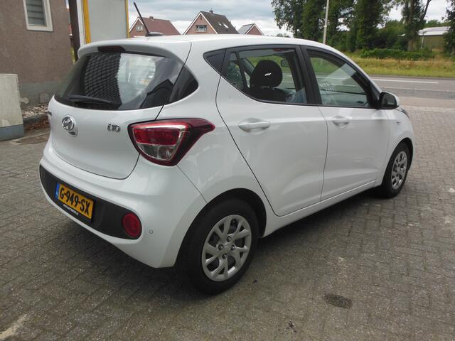 Hyundai I 10 1.0i Comfort Staat in De Krim