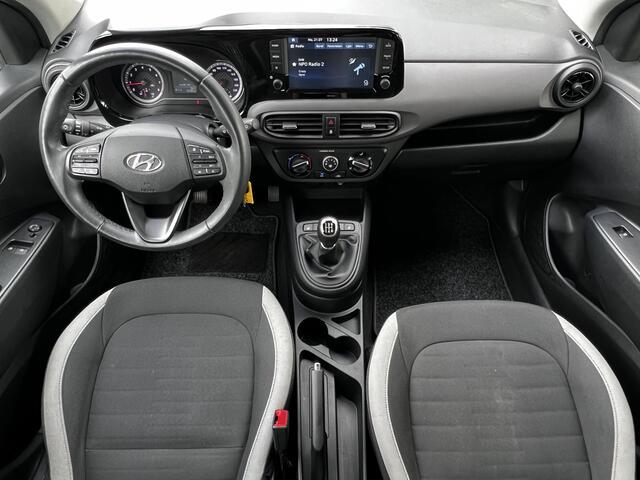 Hyundai I 10 1.0 Comfort Smart 5 zits / Dealer onderhouden / Airco / Stuur- en stoelverwarming / Navigatie via Apple Carplay Android / 15" LM wielen /