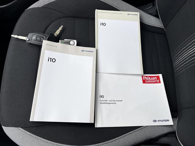 Hyundai I 10 1.0 Comfort Smart 5 zits / Dealer onderhouden / Airco / Stuur- en stoelverwarming / Navigatie via Apple Carplay Android / 15" LM wielen /