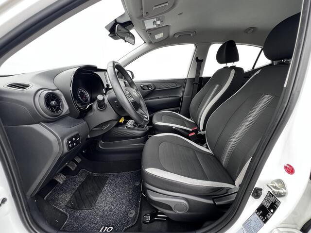 Hyundai I 10 1.0 Comfort Smart 5 zits / Dealer onderhouden / Airco / Stuur- en stoelverwarming / Navigatie via Apple Carplay Android / 15" LM wielen /