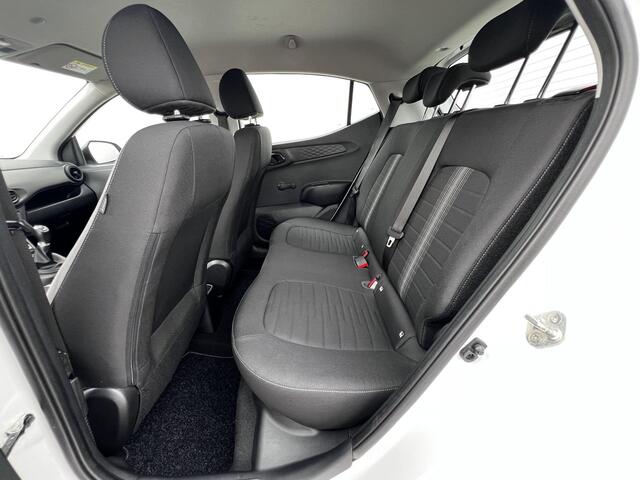 Hyundai I 10 1.0 Comfort Smart 5 zits / Dealer onderhouden / Airco / Stuur- en stoelverwarming / Navigatie via Apple Carplay Android / 15" LM wielen /
