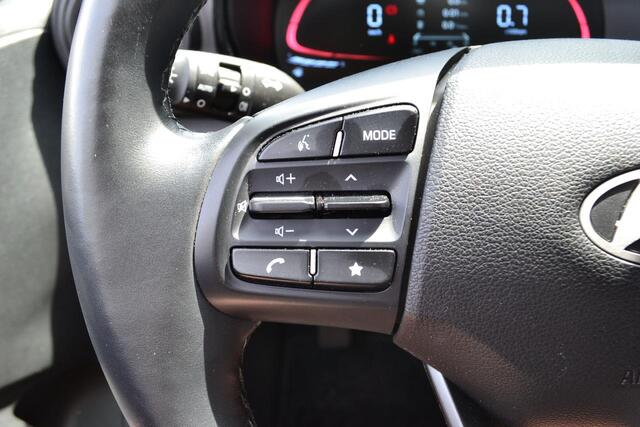 Hyundai I 10 1.0I COMFORT SMART|NAVI|CAMERA|PDC|DIGITAAL