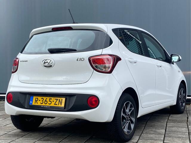 Hyundai I 10 BWJ 2017 | 1.0i 66PK i-Motion Comfort | NAVI | AIRCO | LICHTMETAAL | CRUISE |