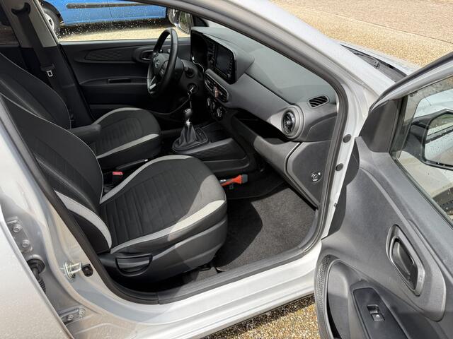 Hyundai I 10 1.0 Comfort. Carplay,airco,lm velgen. Zeer mooi !!