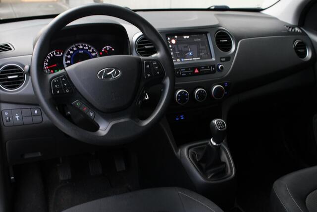 Hyundai I 10 1.0i Comfort / AIRCO / NAVI / CRUISE / PARKEERSENSOREN ACHTER
