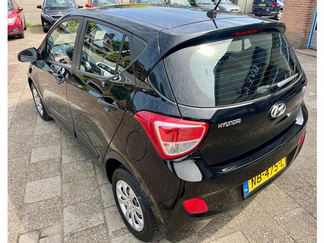 Hyundai I 10 1.0I COMFORT NAP LOGISCH