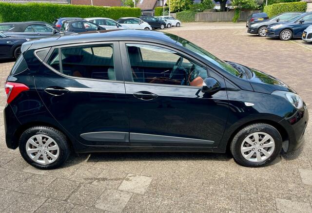 Hyundai I 10 1.0I COMFORT NAP LOGISCH