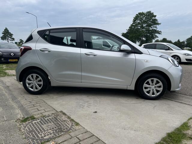 Hyundai I 10 1.0i Comfort / 1e eigenaar / Airco / Cruise Control / Elek Spiegels / Elek Ramen V+A /