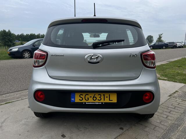 Hyundai I 10 1.0i Comfort / 1e eigenaar / Airco / Cruise Control / Elek Spiegels / Elek Ramen V+A /