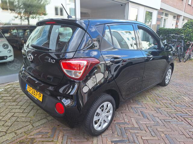 Hyundai I 10 1.0i i-Motion 5Drs Slechts 35.000 Km/Airco/1e Eig/Garantie