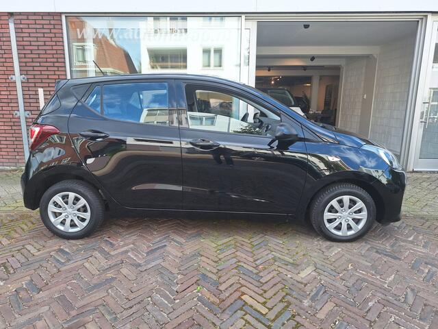 Hyundai I 10 1.0i i-Motion 5Drs Slechts 35.000 Km/Airco/1e Eig/Garantie