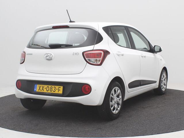 Hyundai I 10 1.0i Comfort / Navigatie / Airconditioning / Parkeersensoren / Apple Carplay / DAB Radio / Multifunctioneel Stuurwiel / Historie bekend /