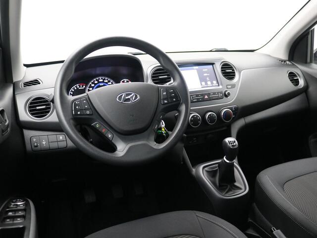 Hyundai I 10 1.0i Comfort / Navigatie / Airconditioning / Parkeersensoren / Apple Carplay / DAB Radio / Multifunctioneel Stuurwiel / Historie bekend /